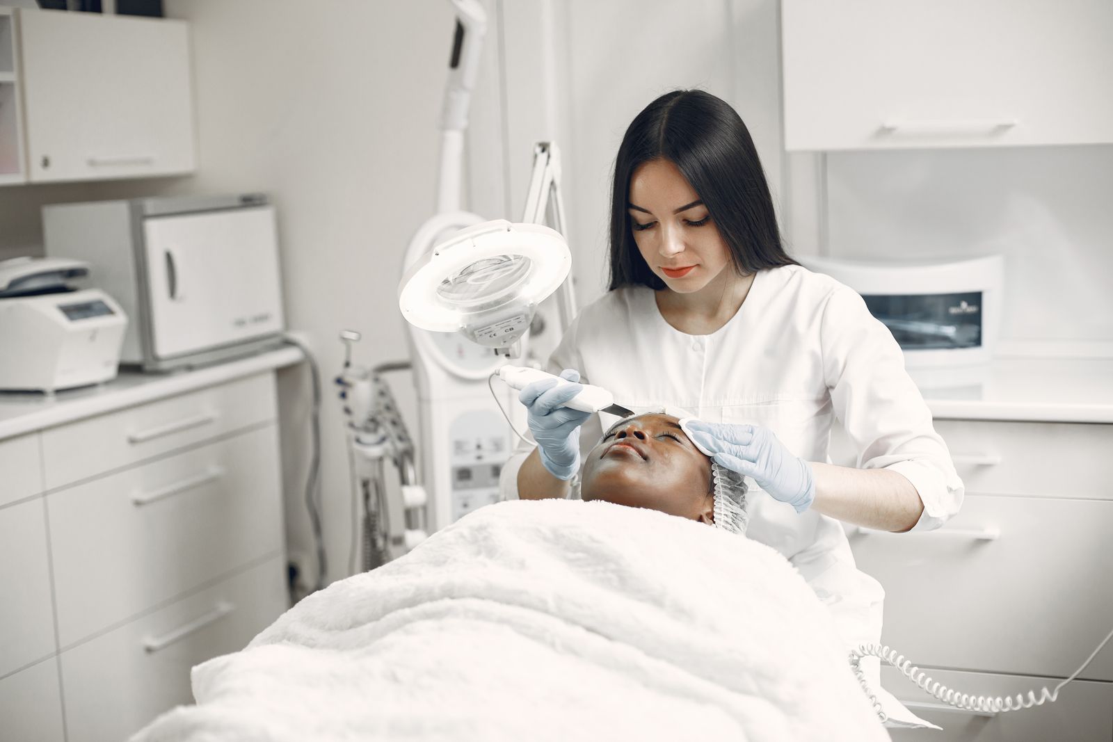 Facial, peel or microneedling: which first treatment is right for you?