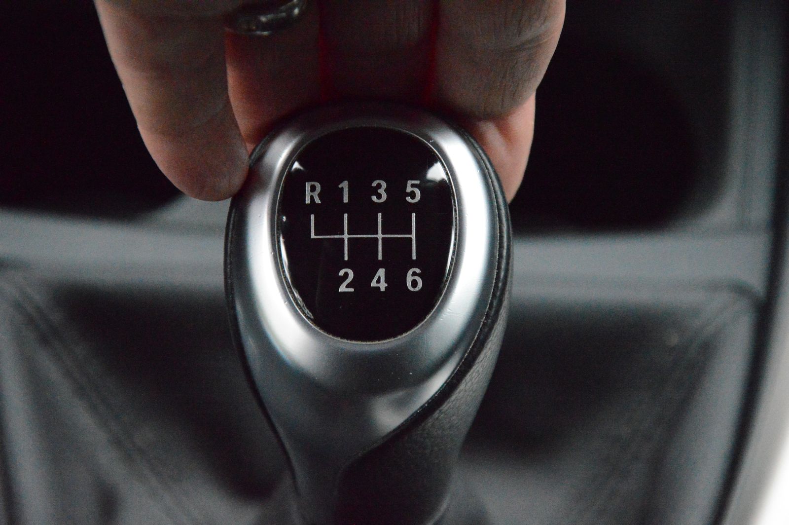 Manual or automatic: which should you learn in?