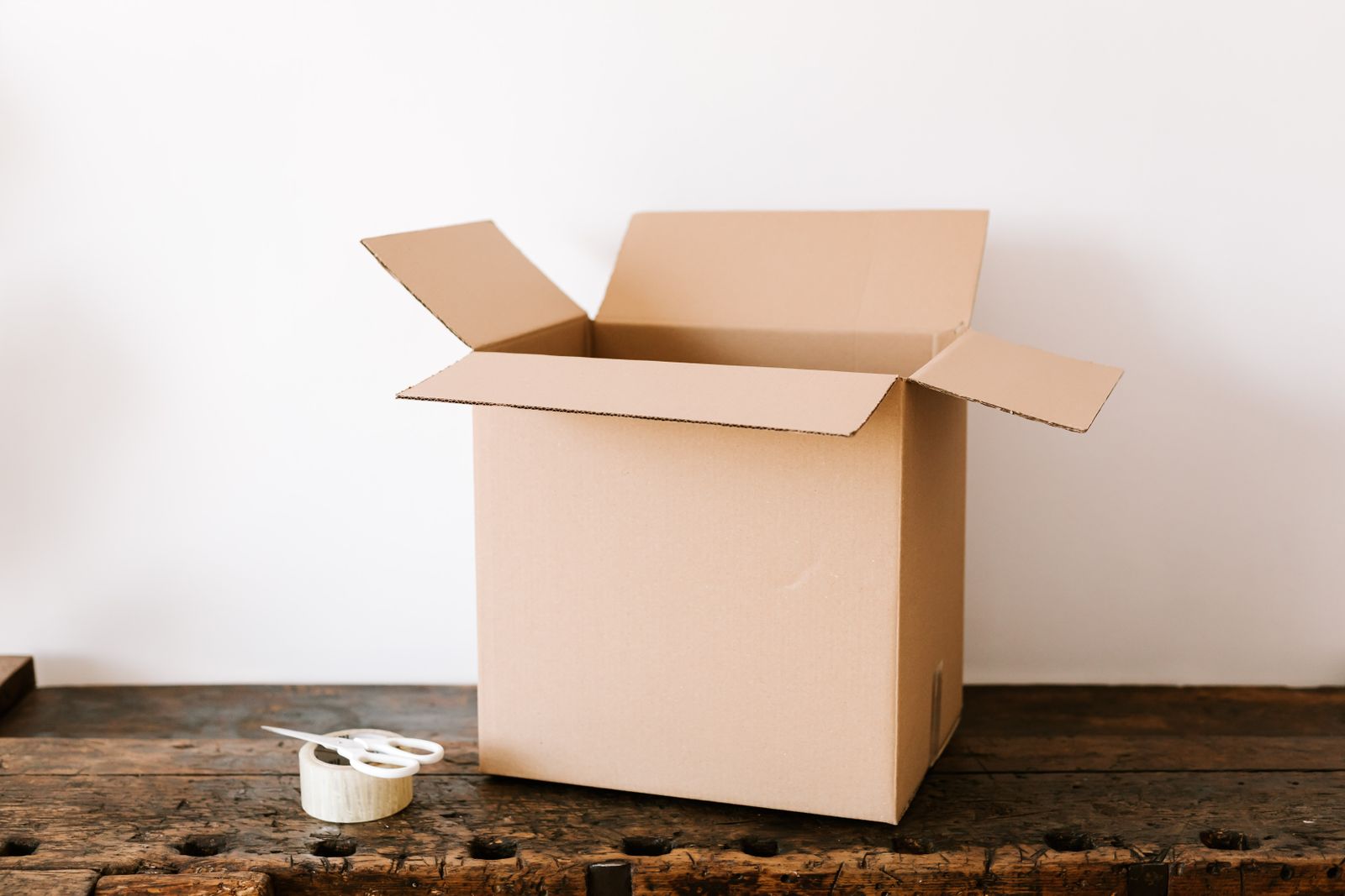 Moving checklist: 8 weeks to go