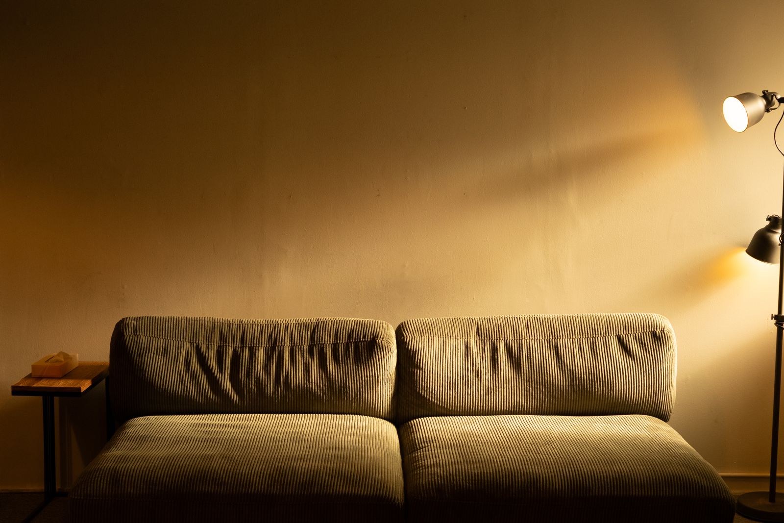 Layered lighting: how to light a living room