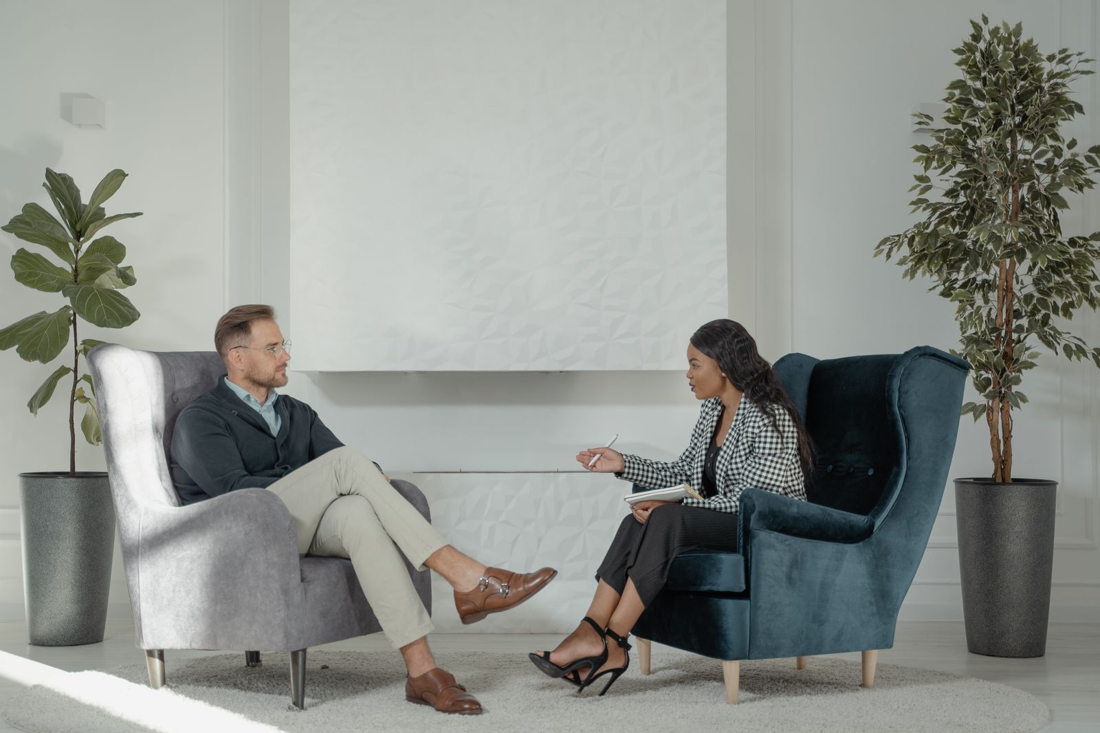 What happens in a first therapy session?
