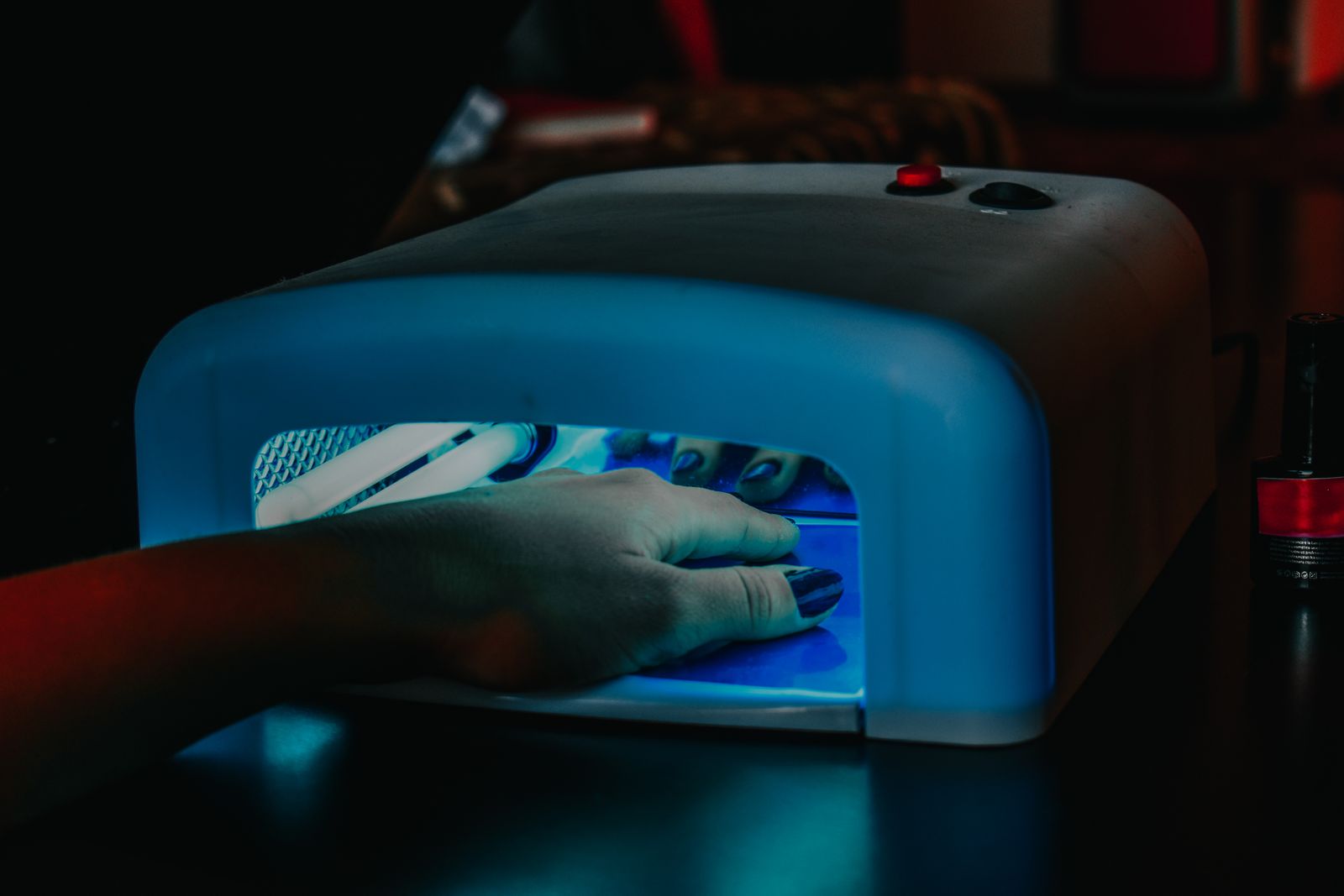 How to make your gel manicure last