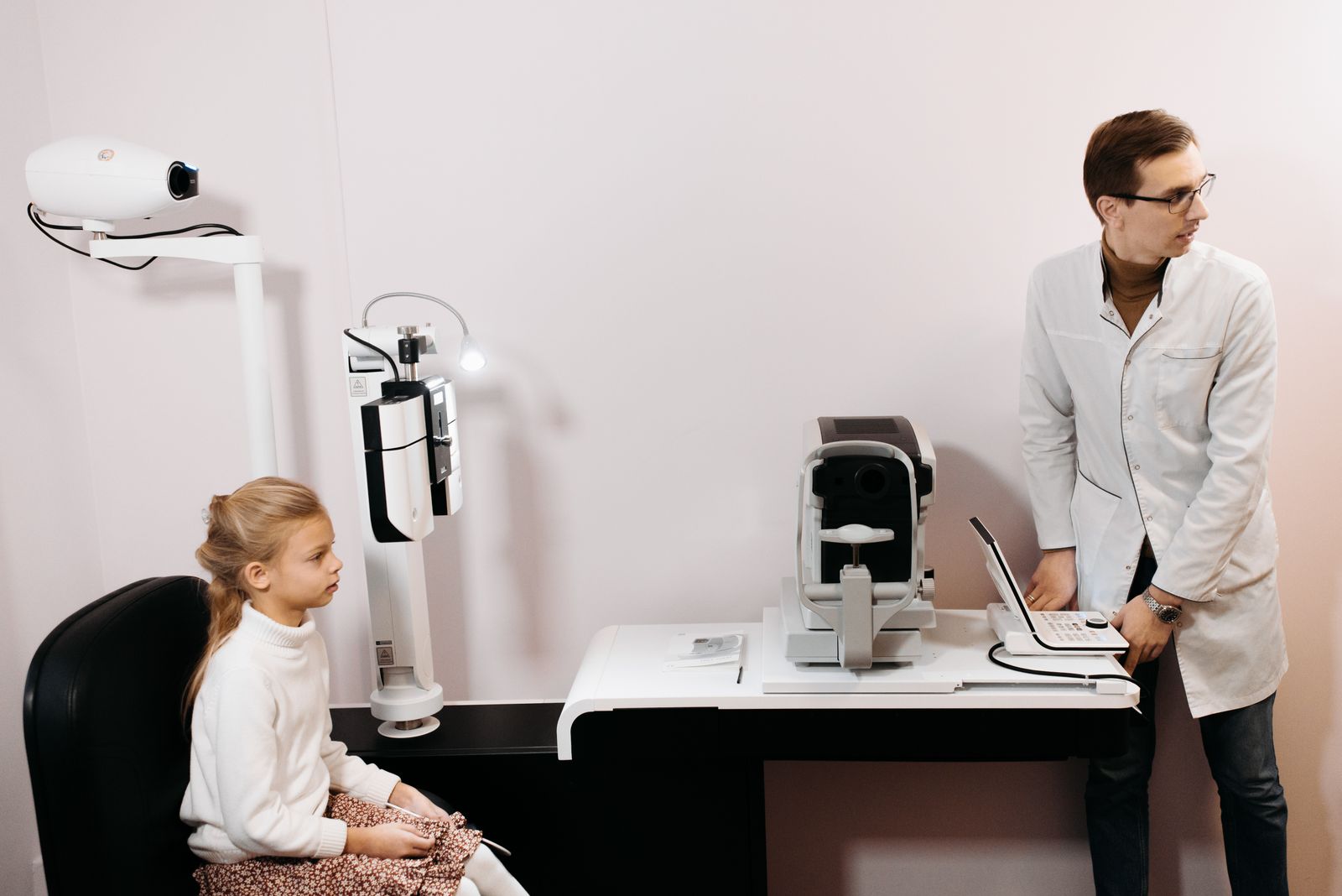 Signs your child may need an eye test