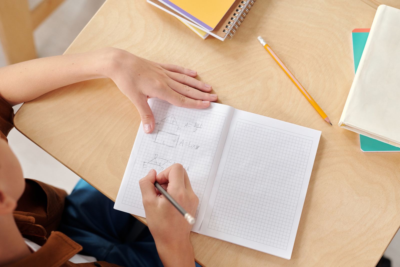 Signs your child might benefit from a tutor