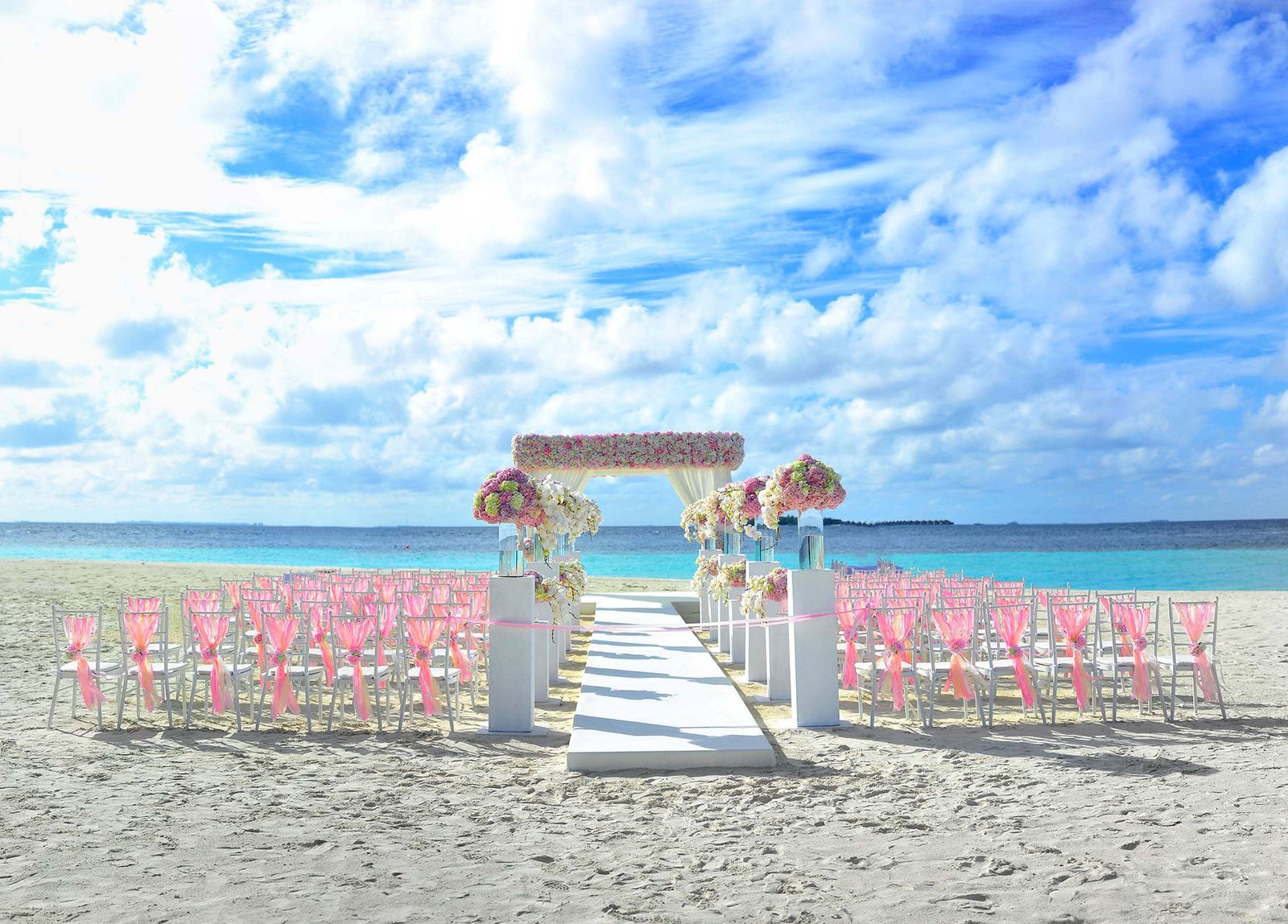 Planning a destination wedding: a simple checklist