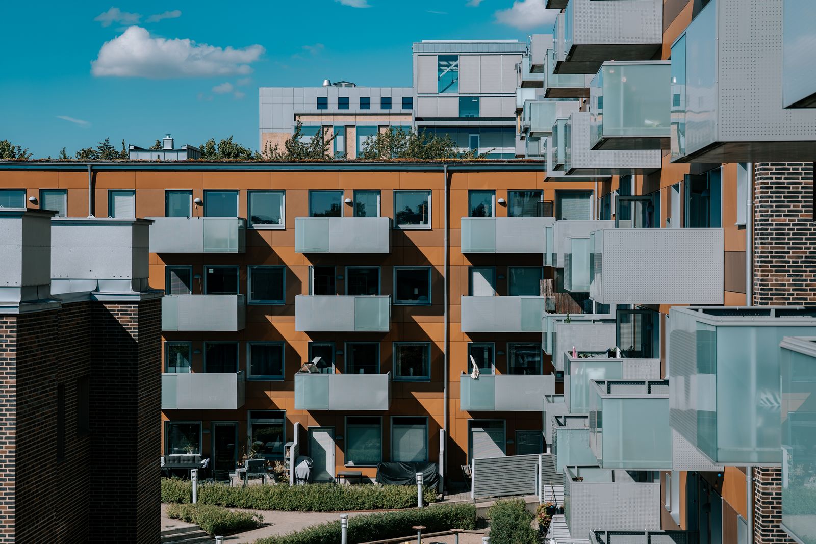 Two-bedroom apartment with balcony