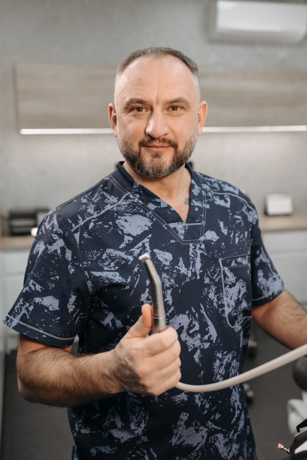 Dr. Daniel Brooks