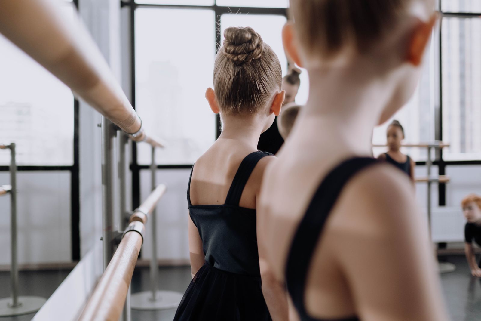 Tiny dancers