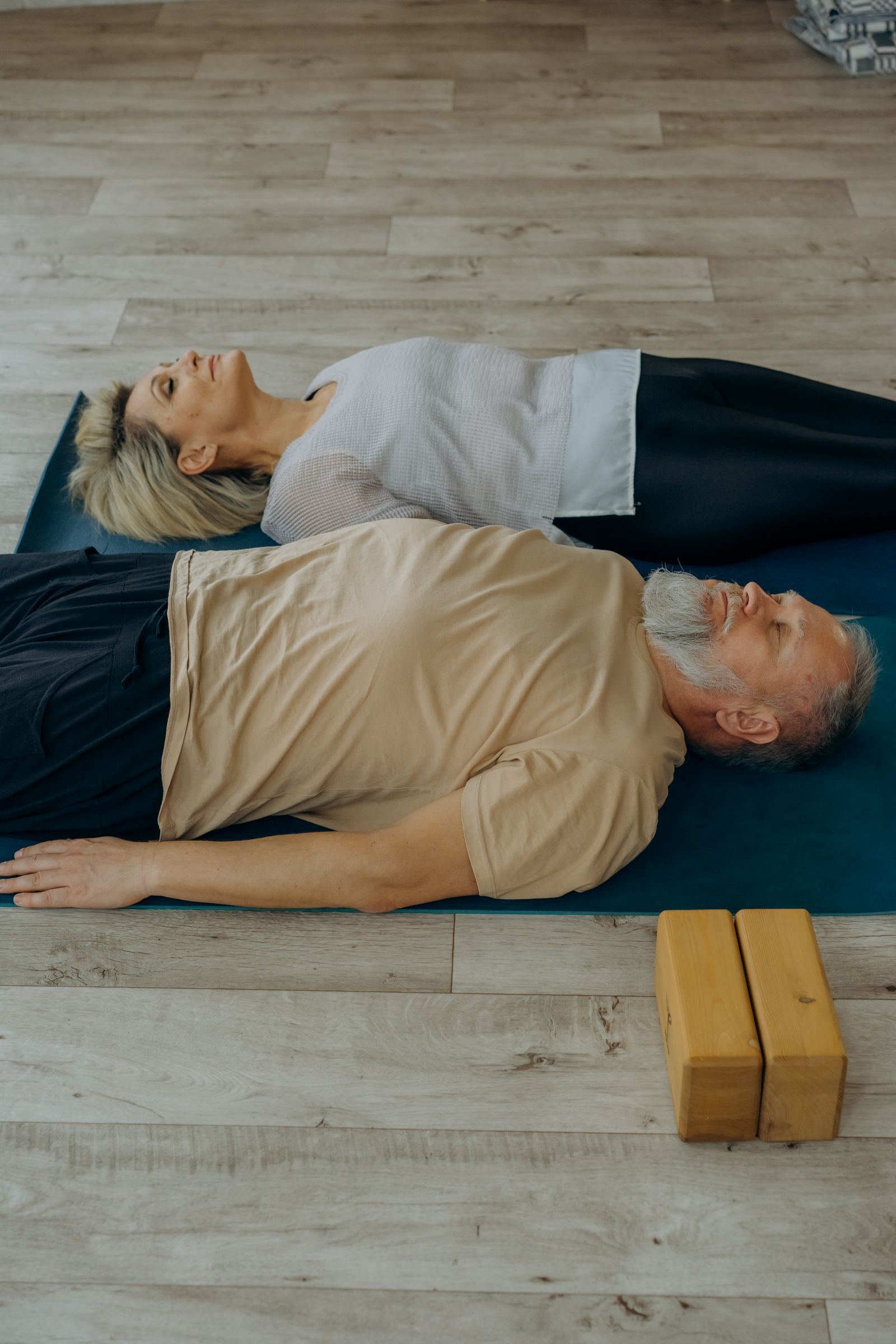 Restorative rest with props