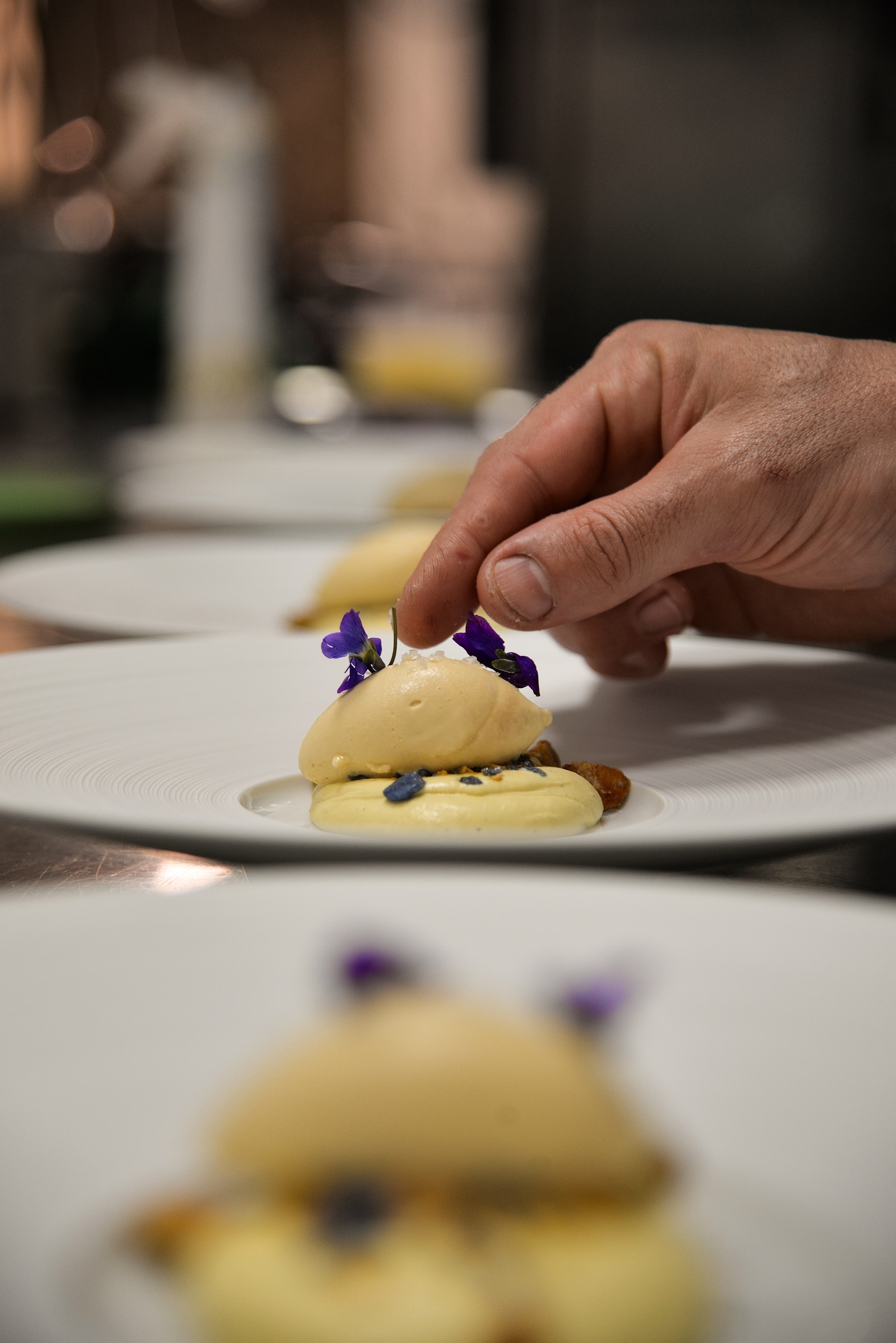 Lemon tart with berries